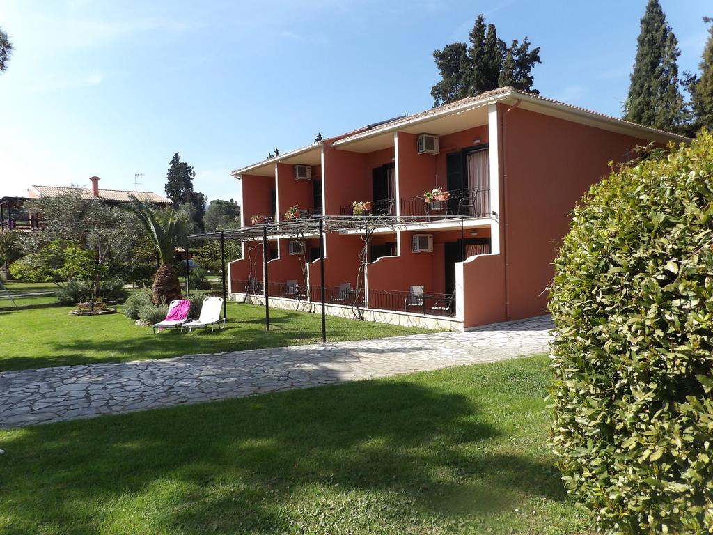 Dassia Beach Pension Exterior foto
